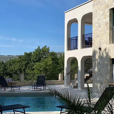 Sani Apartment