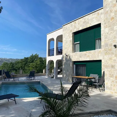Apartment Sani *